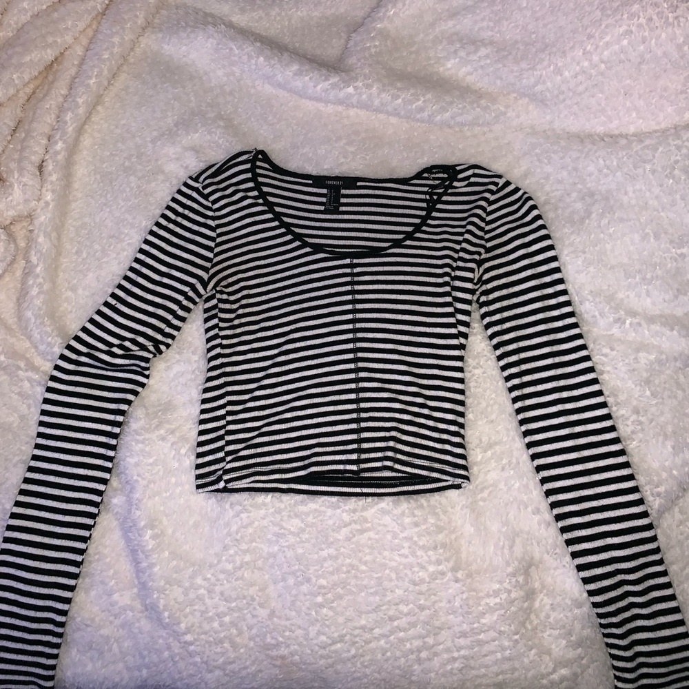 Black/White Long Sleeve Top